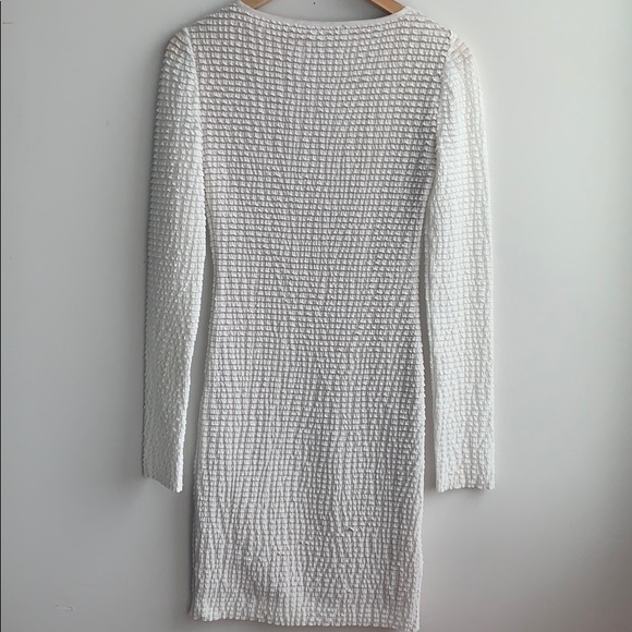 🌸 BCBG white dress - Picture 7 of 7